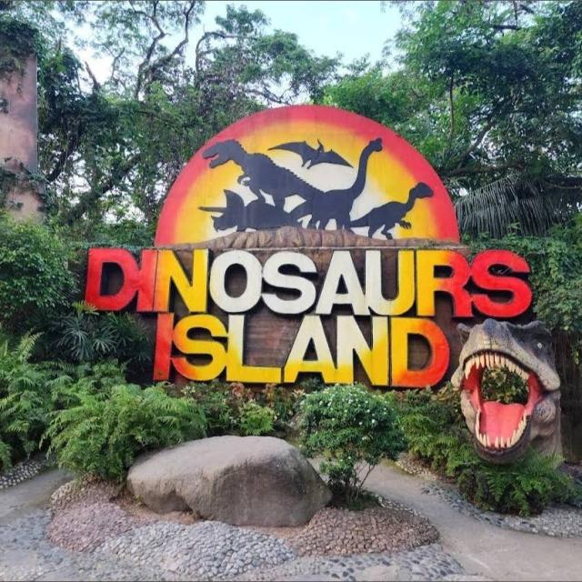 DINOSAURS ISLAND